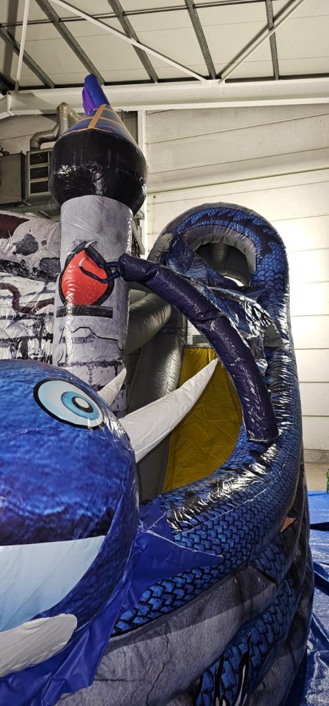Drachen Hüpfburg Verleih Mieten Hüpfburgen Huepfburgen bouncy castles Wunder Event WunderEvent Party Geburtstag Slushi Popcorn Event Feier8