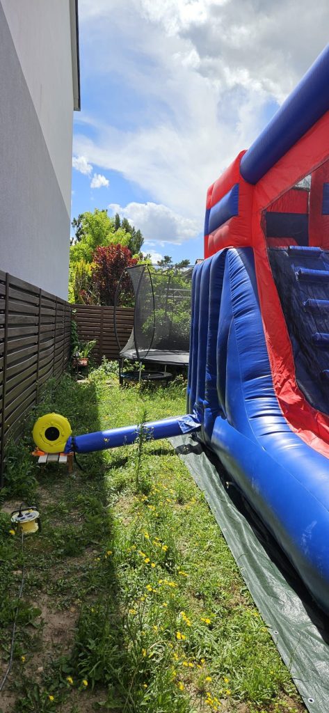 Spider Man Hüpfburg Verleih Mieten Hüpfburgen Huepfburgen bouncy castles Wunder Event WunderEvent Party Geburtstag Slushi Popcorn Event Feier1